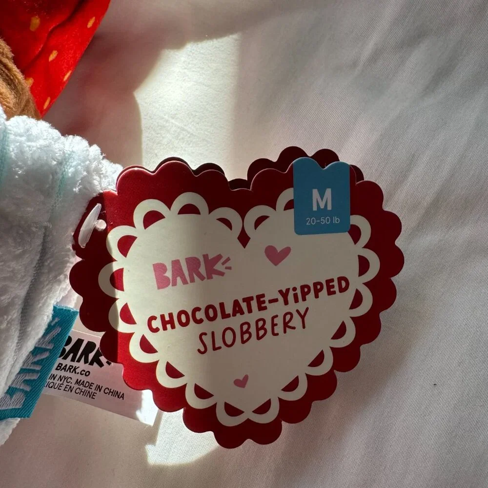 NWT Bark Box Chocolate-Yipped Slobberry, Sweetie Pie's Bakery Red, M 20-50 lbs